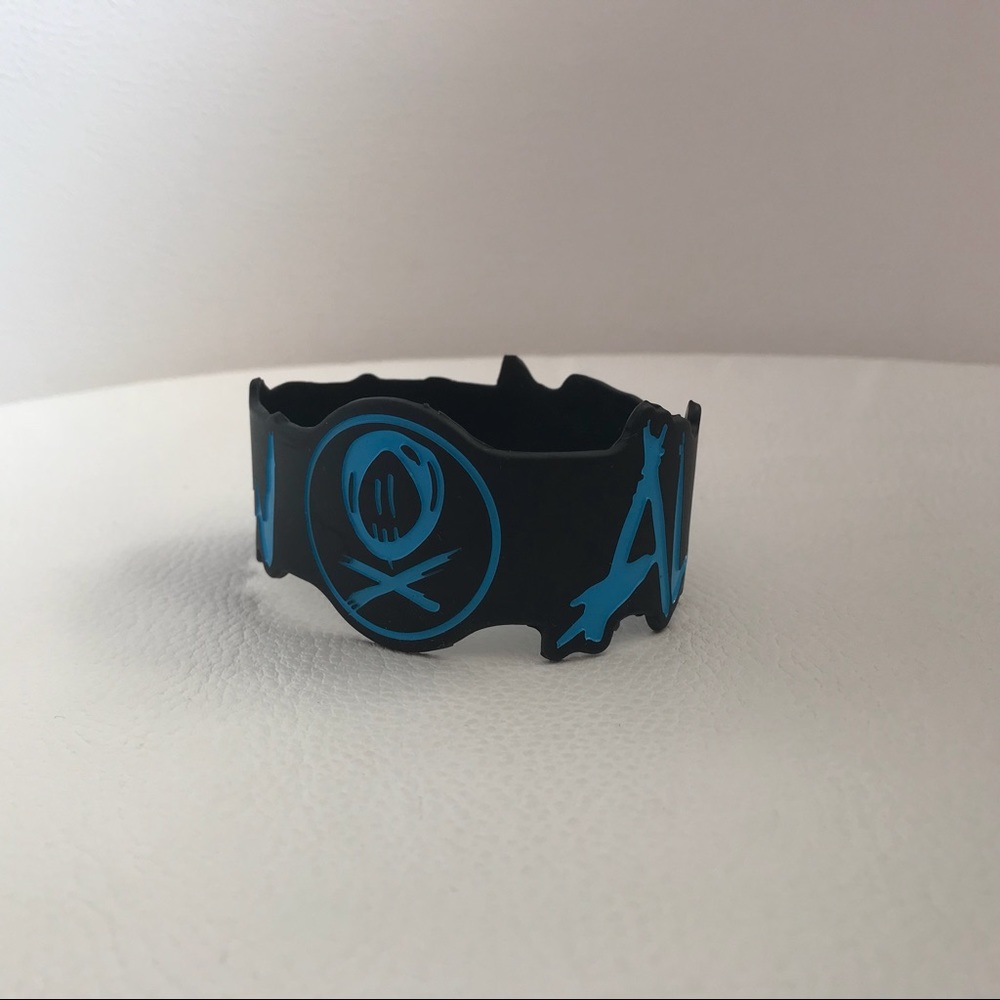 All Time Low Rubber Bracelet - Hot Topic - ATL